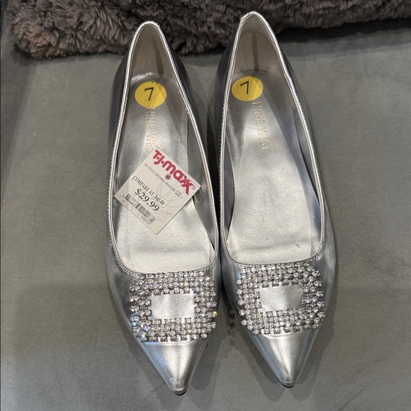 Nine West Silver Heels with Rhinestone Embellishment - Picture 2 of 4